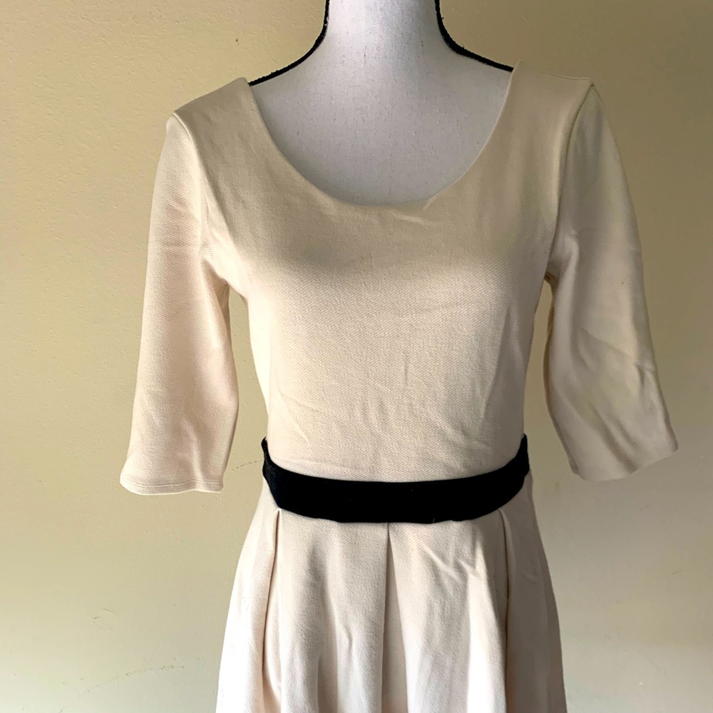 Thick white dress with black waist band